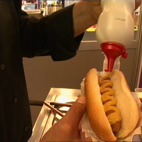 Le Hot Dog va-t-il détrôner le Hamburger?